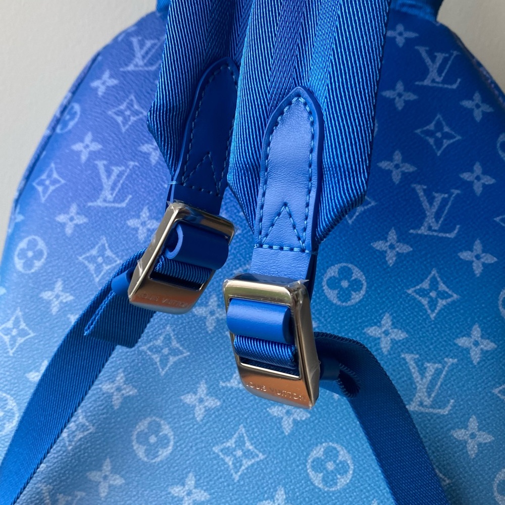 RARE NWT💙Louis Vuitton limited edition Virgil Abloh Clouds multipocket backpack - Picture 7 of 16